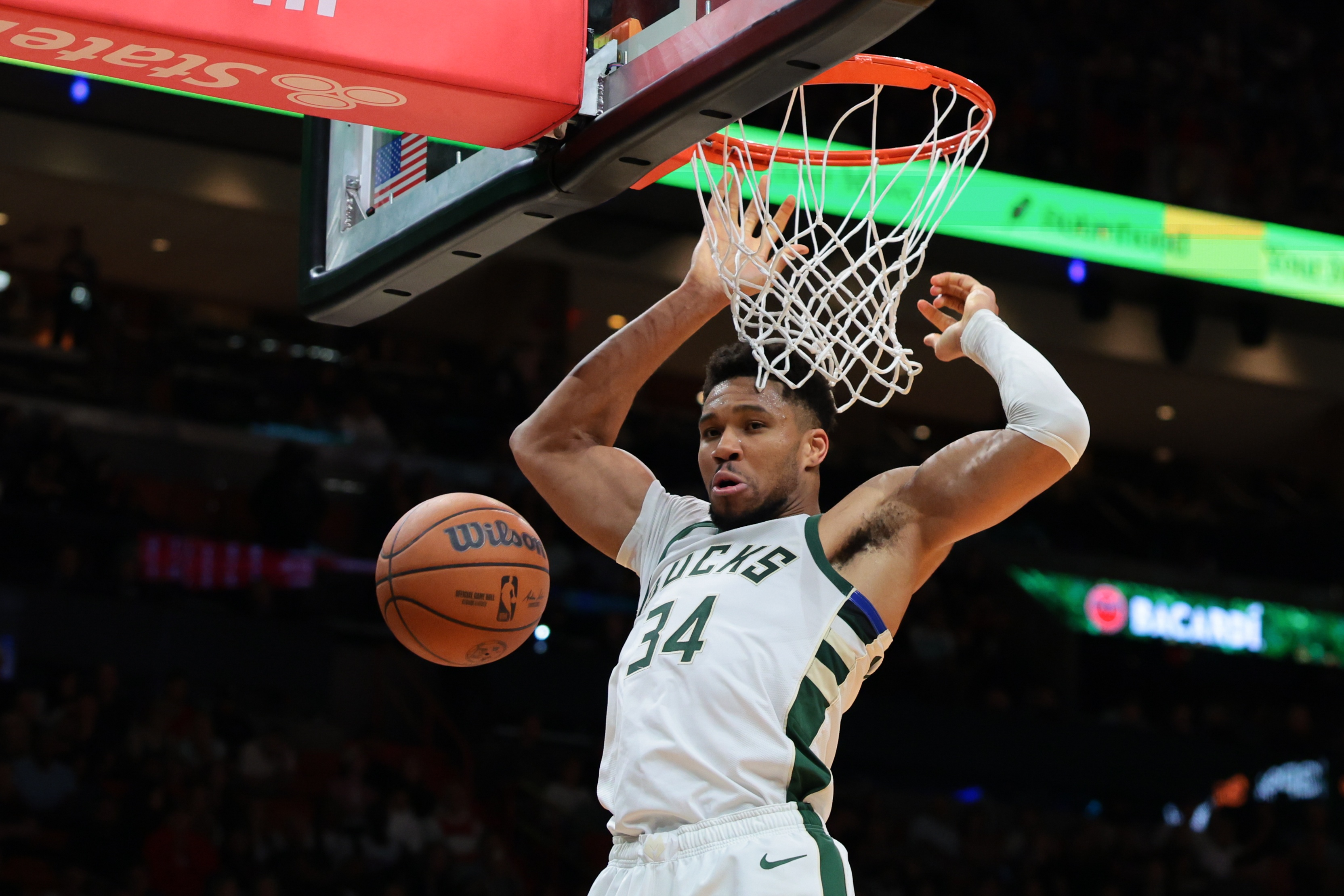 188金宝博体育app下载-NBA彩经：卡位战掘金击败湖人 黄蜂客场蜇伤马刺 快船轻取国王