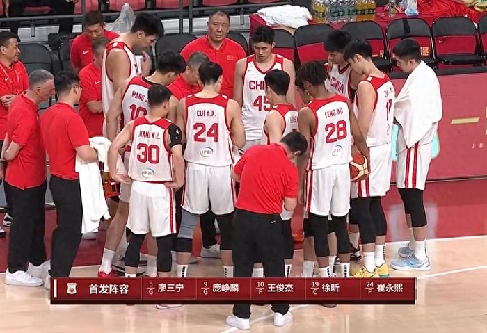 188金宝博体育-中国男篮大逆转，赛后的数据一清二楚，赢球最大功臣是王俊杰|中国队|拉德尼基|热身赛|郭士强|世预赛_新浪体育_新浪新闻